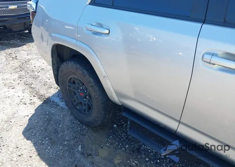 2021 Toyota 4Runner Sr5 Premium из США, поврежденный, VIN JTENU5JR7M5962501